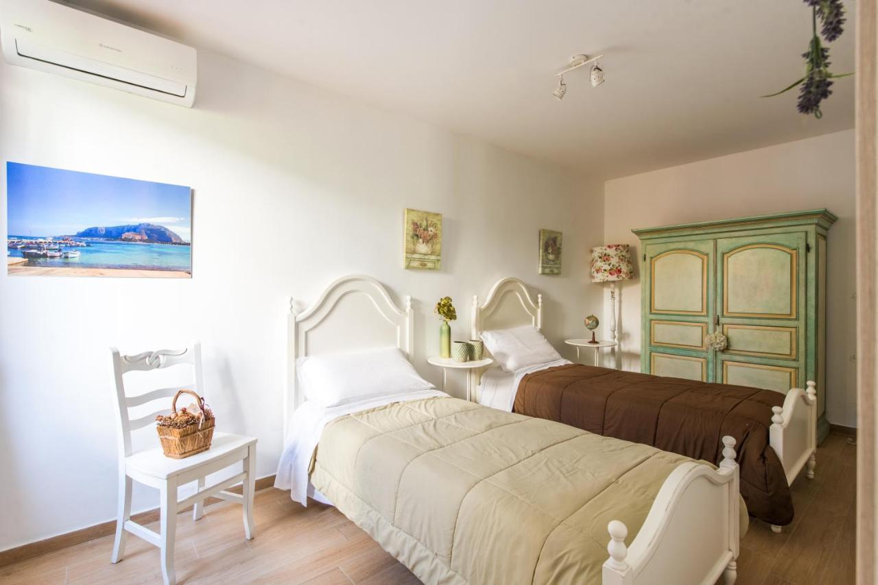 Villa Cinzia-150 Mt From The Beach Mondello Εξωτερικό φωτογραφία
